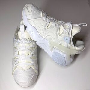Nike Air Women’s Huarache Craft Athletic Sneakers White Size- 8.5